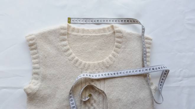 Suche etwas in deinem Kleiderschrank an dem dir der Ausschnitt gut passt ausschnitt stricken