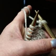 die abgehobene Masche ergibt einen Kettrand randmasche perfekt stricken